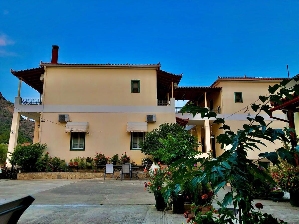 Costa-Rini Hotel Leonidio Exterior photo
