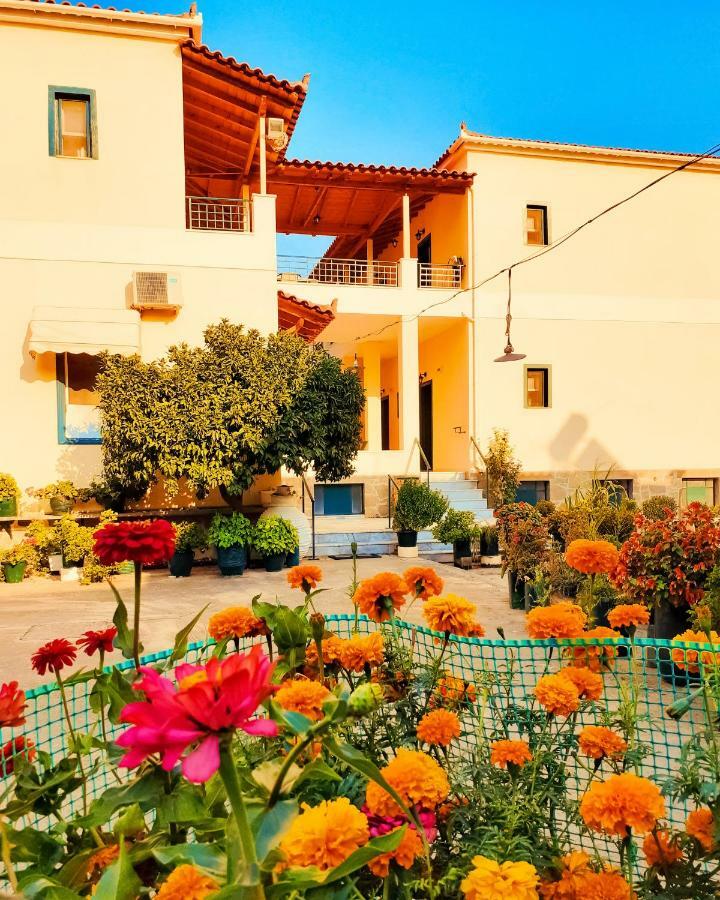 Costa-Rini Hotel Leonidio Exterior photo